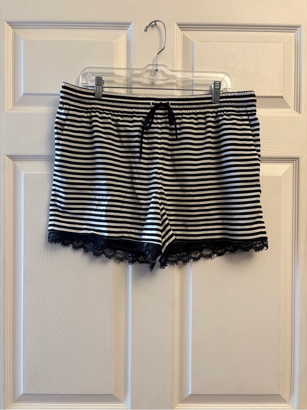 Express Striped Black & White Lace Trim Shorts Size Large
